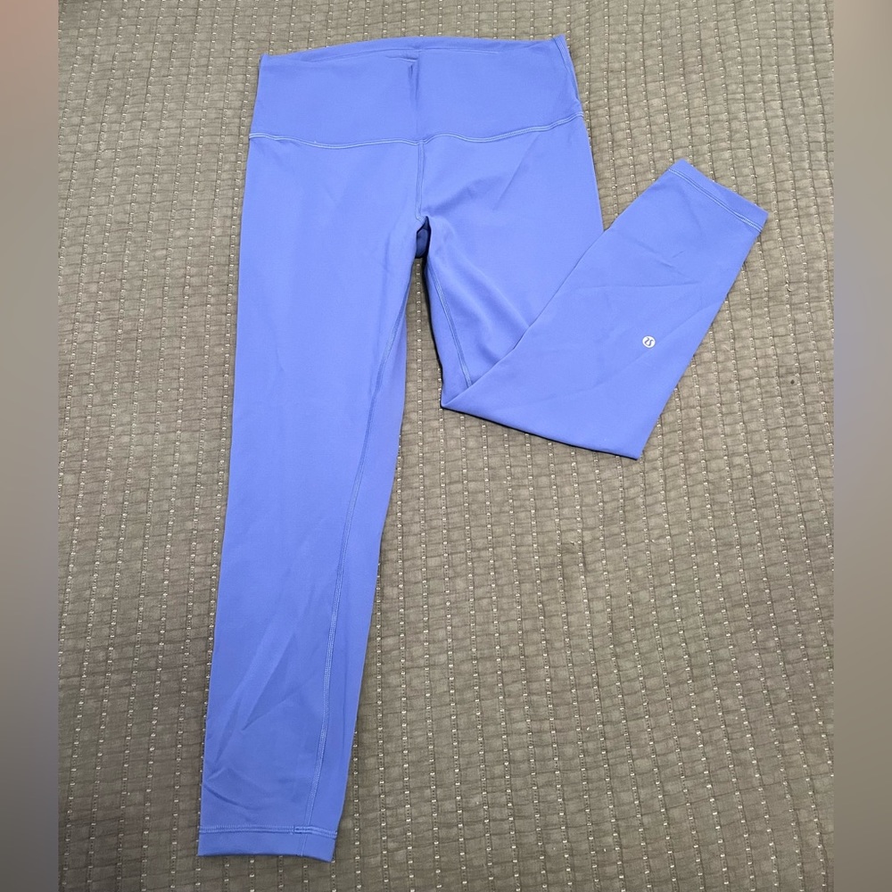 LuluLemon Wunder Train 25in high rise NWOT pant. Indigo/lilac color